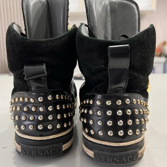 Versace men’s shoes - Picture 9 of 14